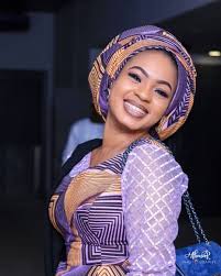 Handcrafted with only the best materials. Kyawawan Matan Hausawa Kalli Zafaffan Hotunan Hafsat Idris Barauniya Da Sunka Burge Mutane Arewarmublog Best Arewa News And Entertainment Blog Salim Abubakar 84 Views2 Year Ago Azalee Aichele