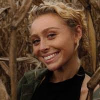 Isabella Thomas's Instagram, Twitter & Facebook