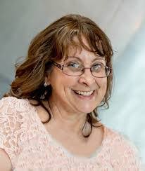 Kathy Pettit's Instagram, Twitter & Facebook