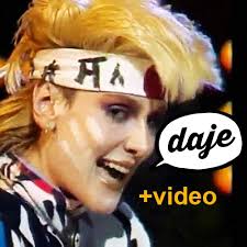 She entered the charts several times and won festivalbar in 1982 with donatella. Rettore Dammi Una Lametta Che Mi Taglio Le Vene Daje Daje Magazine