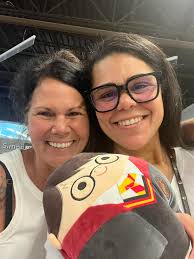 Women's Chance Encounter at ALDI in North Carolina Leads to 'Caw Caw' Moment