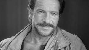 Götz george (born july 23, 1938 in berlin, real name götz schulz) is a german actor, son of actor couple berta drews and heinrich george. Sensibler Kraftkerl Zum Tod Von Gotz George Epd Film