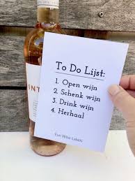 Wijnetiket Niet Te Wijnig Maak Van Je Fles Wijn Een Grappig Cadeau Shop In 2020 Wijnetiket Grappige Geschenken Wijnflessen