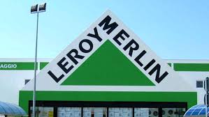 Generally established on the outskirts of major towns and cities, leroy merlin stores are large centres (9000 m2 on average). Sit In Di Protesta Contro Leroy Merlin All Ex Foro Boario 22 Agosto 2017