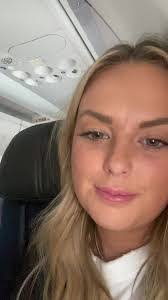 Amber Sarratt's Instagram, Twitter & Facebook