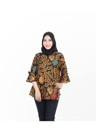 Model kebaya batik viral memberikan inpirasi terbaik saat ini untuk menggunakan baju batik yang sedang anda cari serta idamkan. Blouse Batik Atasan Batik Baju Batik Wanita Rf005 Women S Tops And Tunics Zilingo Shopping Indonesia
