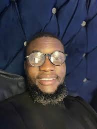 Been a while since I joined this group but haven't introduced myself. I'm  Happinex, a student and a fashion designer too. I beg my mummy money for a  living 😂 Hope I'm