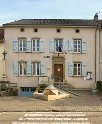 Le village est situé dans le département de la moselle en région lorraine. Conde Northen Wikipedia