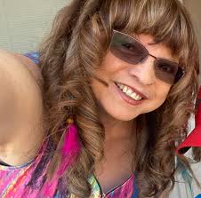 Where to get good gel nails in Vernon?