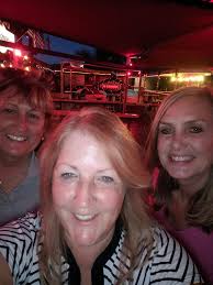 Myleene Klass is in the Smooth studio this Monday morning! 👋🎶 She's here  to add a little sunshine to your working day, with the most relaxing music  in the world. ☺️ 📻