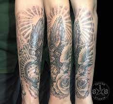 818 Tattoo Studio Praying Hand Tattoo By Ferds Only Here At 818 Tattoo Studio Blackandgreytattoo Religioustattoos 818tattoo Facebook