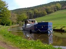 This pool is dedicated to the sights in and around the leeds liverpool canal. Boadicia Dutch Barge On The Leeds Liverpool Canal Dutch Barge Canal Barge Boat Building