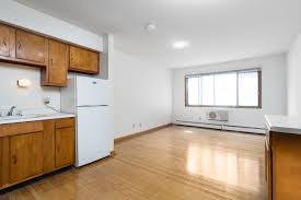 Serafino square is owned and operated by the sileno family. Oakland Apartments Milwaukee Wi Apartments Com