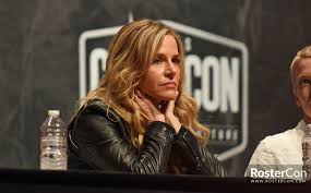 Did you know from the start that her character was actually a mole? Hawaii 5 0 Roster Con