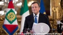 Berlusconi pernah menjalani operasi jantung terbuka pada 2016. Silvio Berlusconi Nachrichten Analysen Der Globale Blick Auf Schlagzeilen Dw 05 02 2021