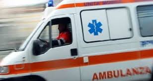 L'apecchiese purtroppo è tristamente nota per incidenti, spesso, come in questo caso, mortali. Schianto In Autostrada Doblo Sotto Un Tir 5 Morti