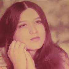 Elizabeth Lynes's Instagram, Twitter & Facebook