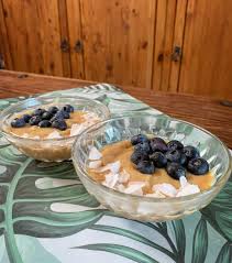 Nice Cream En Prepa Oui Mais Pas Sans Frustration Alors En Ne Depassant Pas Mes Macros De La Journee J Ai Concocte Ce Petit En Food Diet Desserts