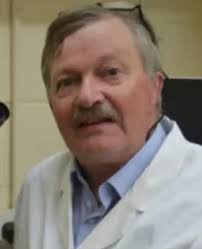 Cục phân người lớn nhất trong lịch sử, quý giá như trang sức. Dài 20cm! Trị  giá 39.000 đô la!