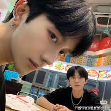 Elliot in Asian Young Super