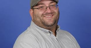 Dennis Mikula's Instagram, Twitter & Facebook