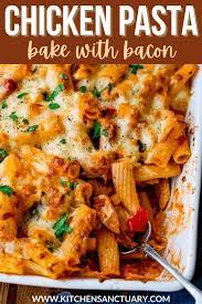 Amazing Cheesy Pasta Bake With Chicken And Bacon A Family Favourite And It Makes Great Leftovers Too In 2021 Pasta Bake Easy Dinner Recipes Perfect Pasta Recipe