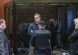 Условный срок блогеру алексею навальному заменен на реальный, 3 года 6 месяцев. Nopouw81fpcgmm