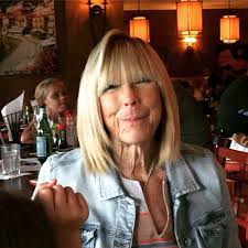 Rena Duncan's Instagram, Twitter & Facebook