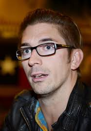 De ställer sig på scenen för en god sak