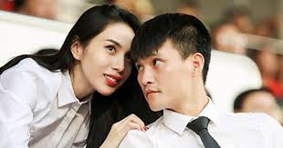 Neuf ans d'amour « salé et amer » entre Thuy Tien et Cong Vinh