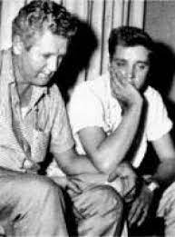 Maybe you would like to learn more about one of these? August 15 1958 Gladys Presley S Funeral Should You Go First Should You Go First Elvis Presley Photos Rare Elvis Photos Elvis Presley
