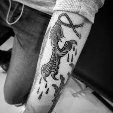 Cut darth talon in the back lengthwise and open it as a carcass. 50 Talon Tattoo Designs Fur Manner Claw Ink Ideen Mann Stil Tattoo Tattoos Tattoo Style Krallen Tattoo