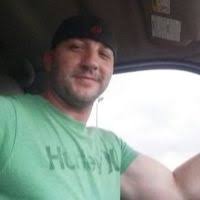 Kenny Luther's Instagram, Twitter & Facebook