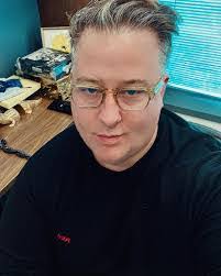 Walter Sasser's Instagram, Twitter & Facebook