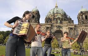 Voici les événements dans les grandes villes et les infos pratiques. Fete De La Musique Berlin De