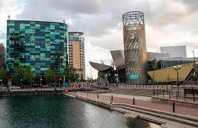 Salford (/ ˈ s ɒ l f ər d /) is a city in the metropolitan borough of salford in greater manchester, england.in 2011, salford had a population of 103,886, salford is located in a meander of the river irwell which forms part of its boundary with manchester. No Risk After Reports Of Suspect Packages Found On Buses At Piccadilly And Salford Quays Turn Out To Be False Alarms Local Salford Media