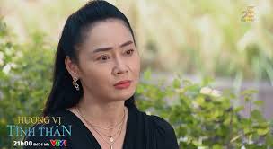 Nguyễn danh dũng là gương mặt gạo cội của làng điện ảnh việt nam, ông được biết đến là một tên tuổi khá hot với những bộ phim giờ vàng trên sóng vtv như rừng chắn cát, người phán xử hay về nhà đi con. HÆ°Æ¡ng Vá»‹ Tinh Than Vi Sao Ba Xuan Bá»‹ Khan Giáº£ Quay Xe