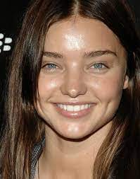 We're so used to seeing all these celebrities go all out when they hit the red carpet. These Are The 10 Most Beautiful Women In The World Without Makeup Miranda Kerr Without Makeup Miranda Kerr Makeup Miranda Kerr