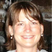 Anna Komaromi Email & Phone Number