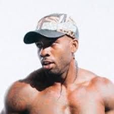 Mike Holston's Instagram, Twitter & Facebook