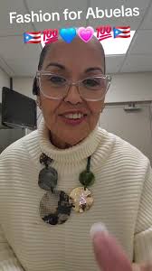 womenwithconfidence #fashioninspo #fashionforAbuelas #abuelaslatinas ...