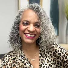 Leslie Mauck's Instagram, Twitter & Facebook