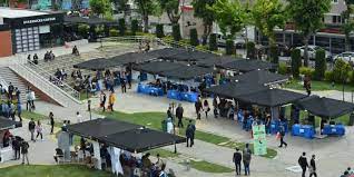 What's near istanbul aydin üniversitesi starbucks show on map. Ogrenciler Kariyer Fuari Nda Is Dunyasiyla Bulustu