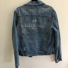 Crafted from cotton with a relaxed construction, the highlight of this piec. Jeans Jacket Balenciaga Cheap Online