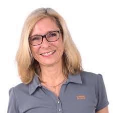 Stefanie Anders's Instagram, Twitter & Facebook