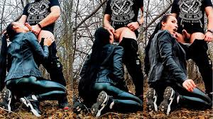 Chica De Cola De Caballo En un Atuendo De Cuero Chupa Polla En El Bosque y  Toma Semen En Su Cara - Vertical Vid - Pornhub.com HD phone wallpaper