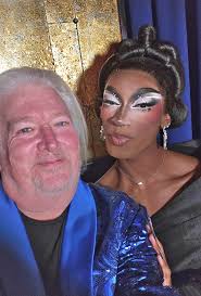 Jinkx and Alaska wear leopard print to awards show