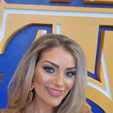 Layla Massey's Instagram, Twitter & Facebook