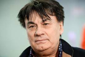 Бывшая избранница александра серова озвучила страшные вещи. Pevcu Aleksandru Serovu Prostrelili Nogu Vo Vremya Draki V Kafe Muzyka Kultura Lenta Ru