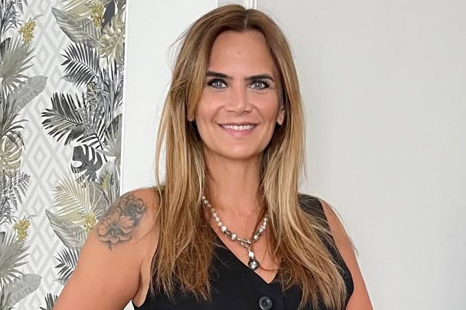 Amalia Granata celebró el año nuevo con su familia y recibió una catarata de elogios por su hija Uma Fabbiani: “Igualitas” - LA NACION